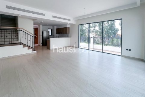 Villa à Damac Lagoons, Dubai, 5 chambres, 220 m², № 43229 - photo 2