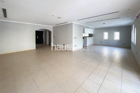 Villa en Legacy, Jumeirah Park, Dubai, 3 dormitorios, 328 m², № 43227 - foto 3