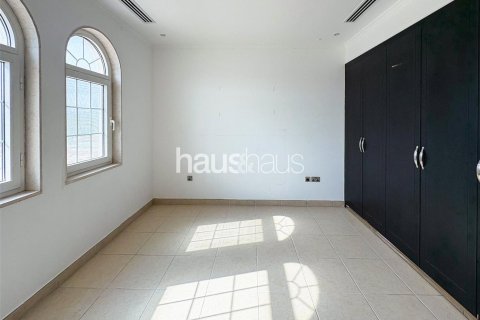 Villa en Legacy, Jumeirah Park, Dubai, 3 dormitorios, 328 m², № 43227 - foto 7