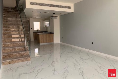 Townhouse in Dubai 2 bedrooms, 124.7 sq.m. № 110117