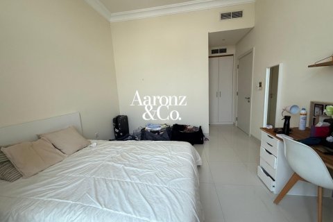 Villa in DAMAC Hills (Akoya by DAMAC), Dubai 3 bedrooms, 313 sq.m. № 118518 - photo 15