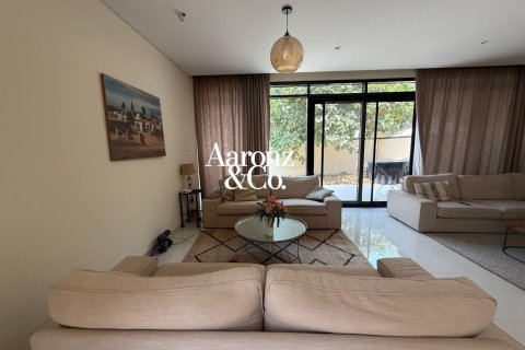 Villa in DAMAC Hills (Akoya by DAMAC), Dubai 3 bedrooms, 313 sq.m. № 118518 - photo 22