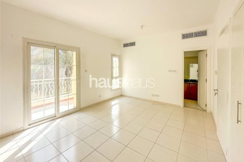 Снять в аренду таунхаус в The Springs, Дубай: 3 спальни, 340м², № 44708 - фото 3