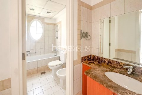 Снять в аренду таунхаус в The Springs, Дубай: 3 спальни, 340м², № 44708 - фото 11