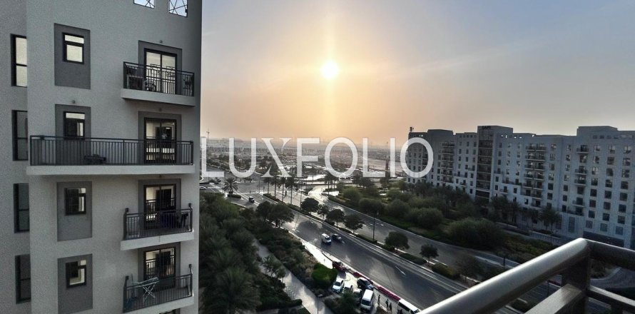 Appartement à Town Square, Dubai, 3 chambres, 130 m², № 46093