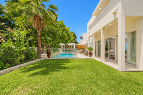 Villa in Dubai 4 bedrooms, 578 sq.m. № 137860 - photo 11