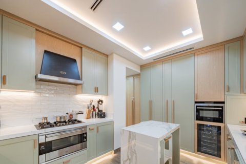 Villa in Dubai 4 bedrooms, 578 sq.m. № 137860 - photo 5