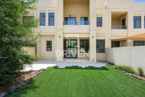 Вилла в Mira Oasis, Рим, Дубай, 3 спальни, 225.29м², № 138818