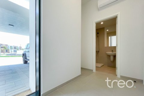 Снять в аренду таунхаус в Дубае: 3 спальни, 190.64м², № 124823 - фото 6