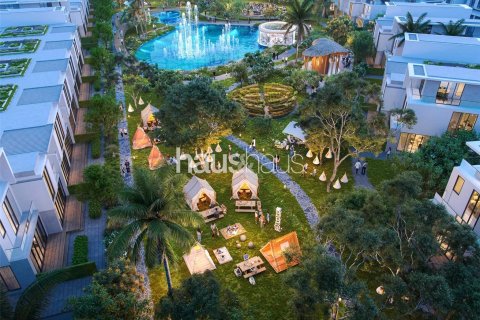 Townhouse in Dubai Land, Dubai 4 bedrooms, 215 sq.m. № 44173