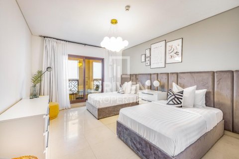 Снять в аренду квартиру в The Crescent, Пальма Джумейра, Дубай: 2 спальни, 181.72м², № 128719 - фото 6