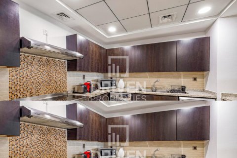 Снять в аренду квартиру в The Crescent, Пальма Джумейра, Дубай: 2 спальни, 181.72м², № 128719 - фото 15