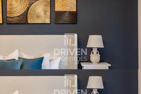 Снять в аренду квартиру в The Crescent, Пальма Джумейра, Дубай: 2 спальни, 181.72м², № 128719 - фото 8
