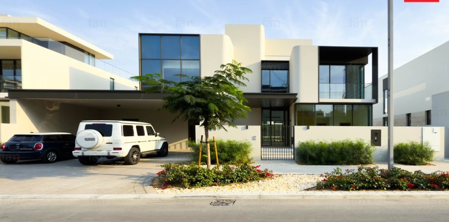 Villa in Dubai Hills Estate, Dubai 5 bedrooms, 649 sq.m. № 90371
