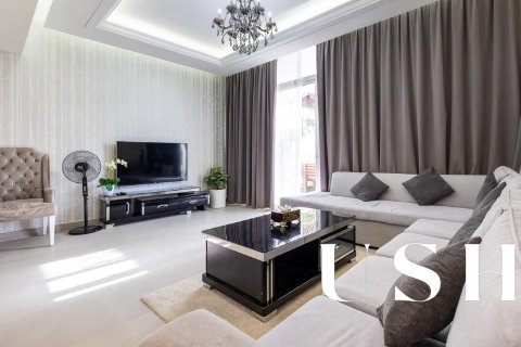 تاون هاوس في Arabella Townhouses, مُدُنْ, دبي 3 غرف نوم, 268 م² رقم 39649 - صورة 6
