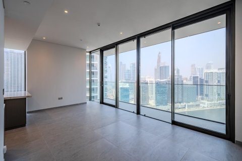 Снять в аренду квартиру в Бизнес-Бэе, Дубай: 3 спальни, 179.49м², № 137950 - фото 2