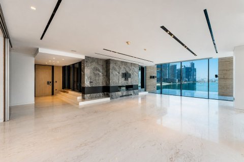 Apartment in Palm Jumeirah, Dubai 3 bedrooms, 458.6 sq.m. № 137914 - photo 3