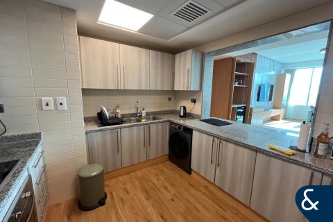 Apartamento en Lake Elucio, Jumeirah Lake Towers, Dubai, 1 dormitorio, 94 m², № 78878 - foto 12