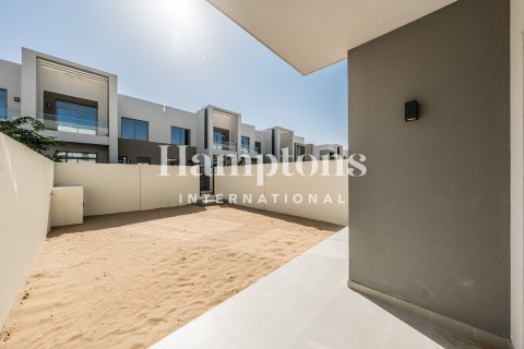 Снять в аренду таунхаус в Arabian Ranches 2, Дубай: 3 спальни, 140.00017585м², № 112323 - фото 15