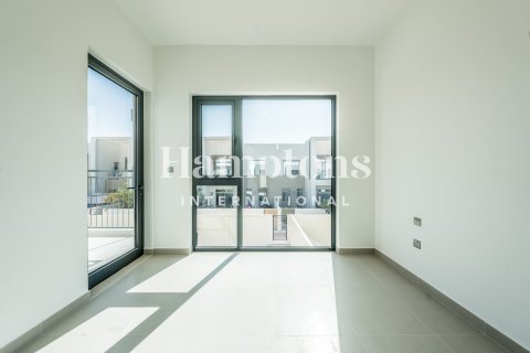 Снять в аренду таунхаус в Arabian Ranches 2, Дубай: 3 спальни, 140.00017585м², № 112323 - фото 19