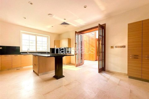 فيلا في Emirates Hills, دبي 6 غرف نوم , 860 م² رقم 43935 - صورة 7