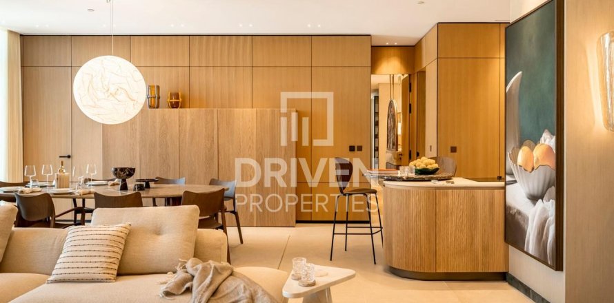 Apartamento en Al Wasl, Dubai, 4 dormitorios, 299.05 m², № 141073