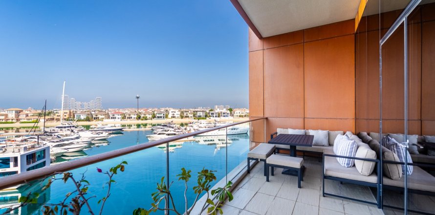 Apartment in Palm Jumeirah, Dubai 3 bedrooms, 211 sq.m. № 123828
