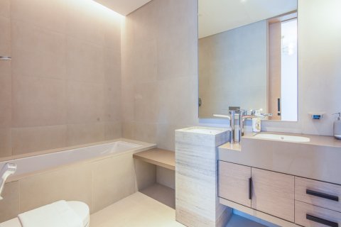 Apartment in Dubai Marina, Dubai 2 bedrooms, 111.81 sq.m. № 52832 - photo 7