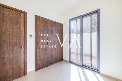 Townhouse in Dubai 4 bedrooms, 201.87 sq.m. № 52816 - photo 2