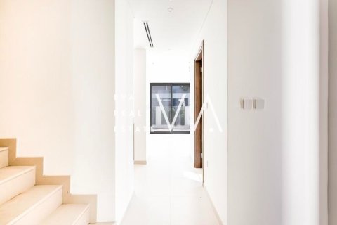 Townhouse in Dubai 4 bedrooms, 201.87 sq.m. № 52816 - photo 4