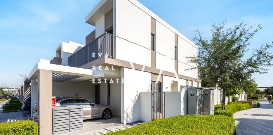 Townhouse in Dubai 4 bedrooms, 201.87 sq.m. № 52816