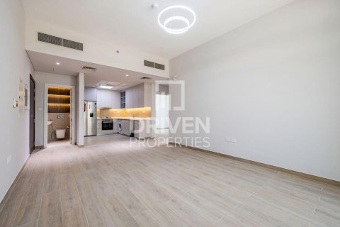 Квартира в Бизнес-Бэе, Дубай, 2 спальни, 104.14м², № 129527
