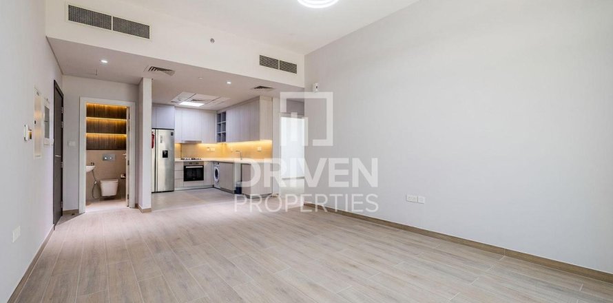 Квартира в Бизнес-Бэе, Дубай, 2 спальни, 104.14м², № 129527