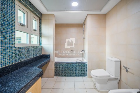 Appartement à Shoreline Apartments, Palm Jumeirah, Dubai, 3 chambres, 204 m², № 73795 - photo 19
