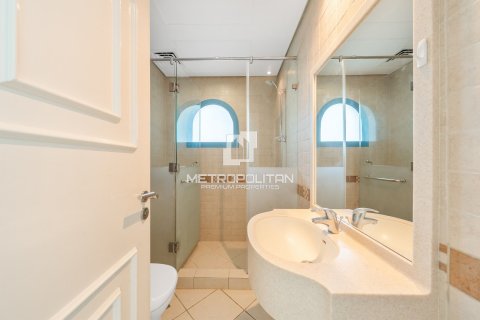 Villa en Falcon City of Wonders, Dubai, 5 dormitorios, 888 m², № 73789 - foto 26