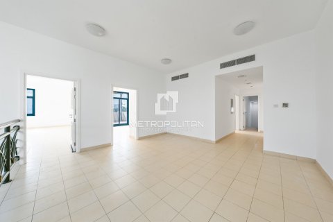 Villa en Falcon City of Wonders, Dubai, 5 dormitorios, 888 m², № 73789 - foto 16