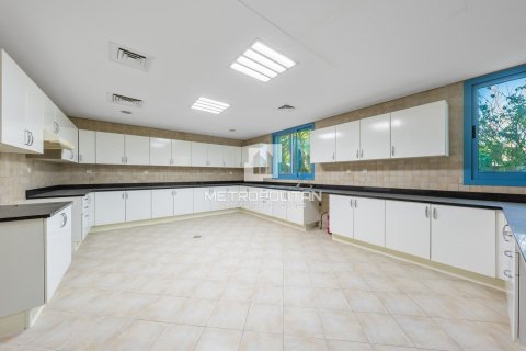Villa en Falcon City of Wonders, Dubai, 5 dormitorios, 888 m², № 73789 - foto 14