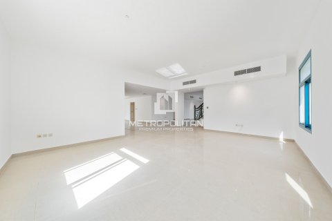 Villa en Falcon City of Wonders, Dubai, 5 dormitorios, 888 m², № 73789 - foto 5