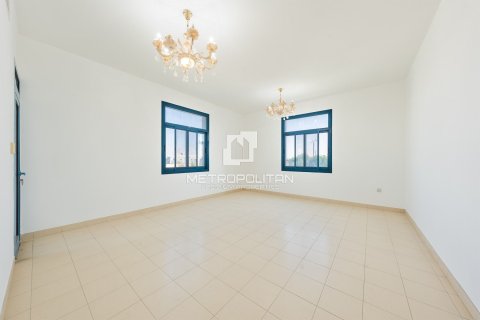 Villa en Falcon City of Wonders, Dubai, 5 dormitorios, 888 m², № 73789 - foto 24