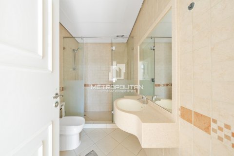 Villa en Falcon City of Wonders, Dubai, 5 dormitorios, 888 m², № 73789 - foto 23