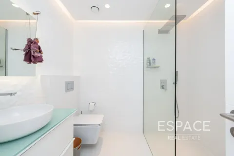 Apartment in Dubai Marina, Dubai 3 bedrooms, 195 sq.m. № 122591 - photo 17
