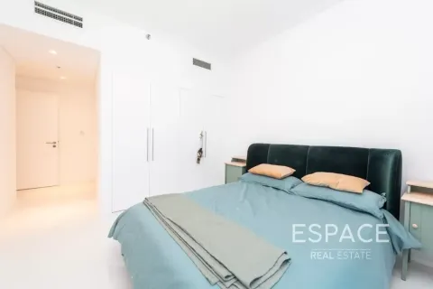 Apartment in Dubai Marina, Dubai 3 bedrooms, 195 sq.m. № 122591 - photo 11
