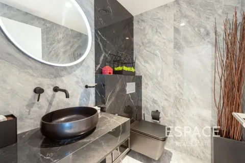 Apartment in Dubai Marina, Dubai 3 bedrooms, 195 sq.m. № 122591 - photo 19
