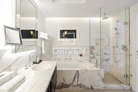 Apartamento en Downtown Dubai (Downtown Burj Dubai), Dubai, 2 dormitorios, 134.62 m², № 140223 - foto 14