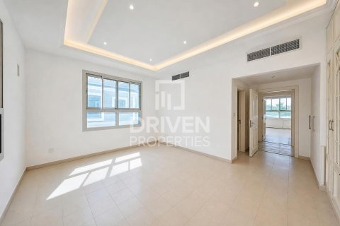 Villa à Falcon City of Wonders, Dubai, 5 chambres, 1064.85 m², № 140220 - photo 12
