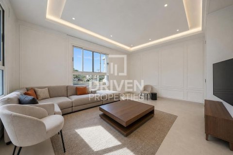 Villa à Falcon City of Wonders, Dubai, 5 chambres, 1064.85 m², № 140220 - photo 2