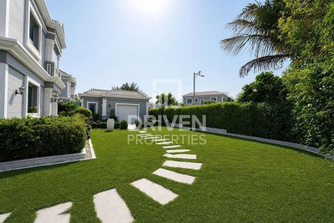 Villa à Falcon City of Wonders, Dubai, 5 chambres, 1064.85 m², № 140220 - photo 26