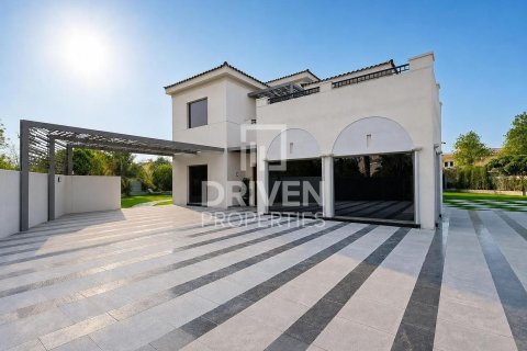 Villa en The Villa, Dubai, 6 dormitorios, 1332.04 m², № 140225
