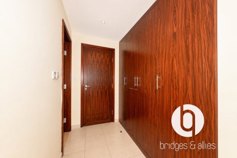 Apartment in Downtown Dubai (Downtown Burj Dubai), Dubai 2 bedrooms, 130 sq.m. № 134155 - photo 16