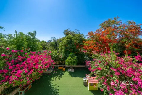 Villa en Springs 2, The Springs, Dubai, 3 dormitorios, 209 m², № 122356 - foto 13